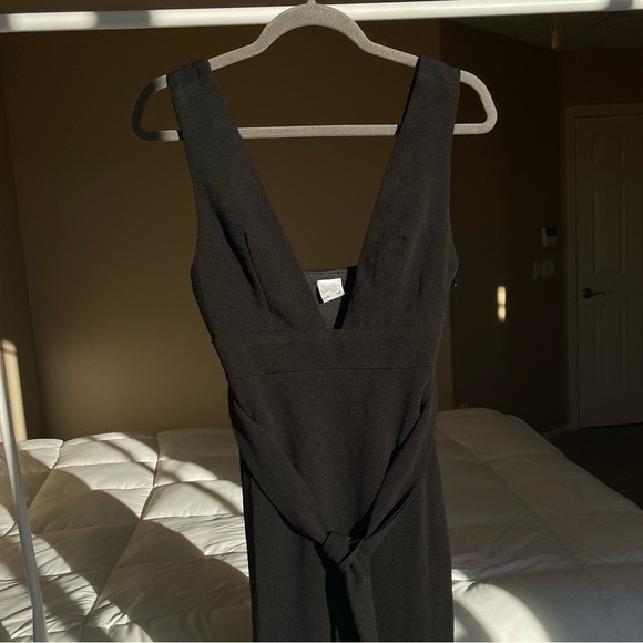 Selfie Leslie Black Deep V Neck Dress - Picture 11 of 11